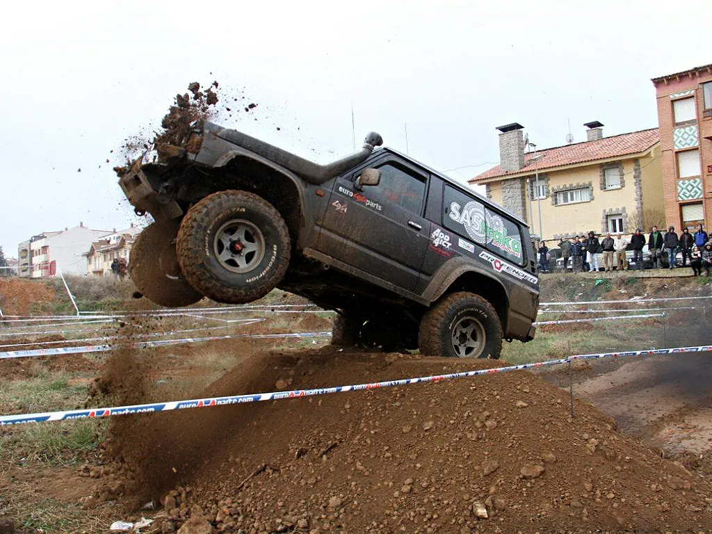 sastraka-auto-4x4-4
